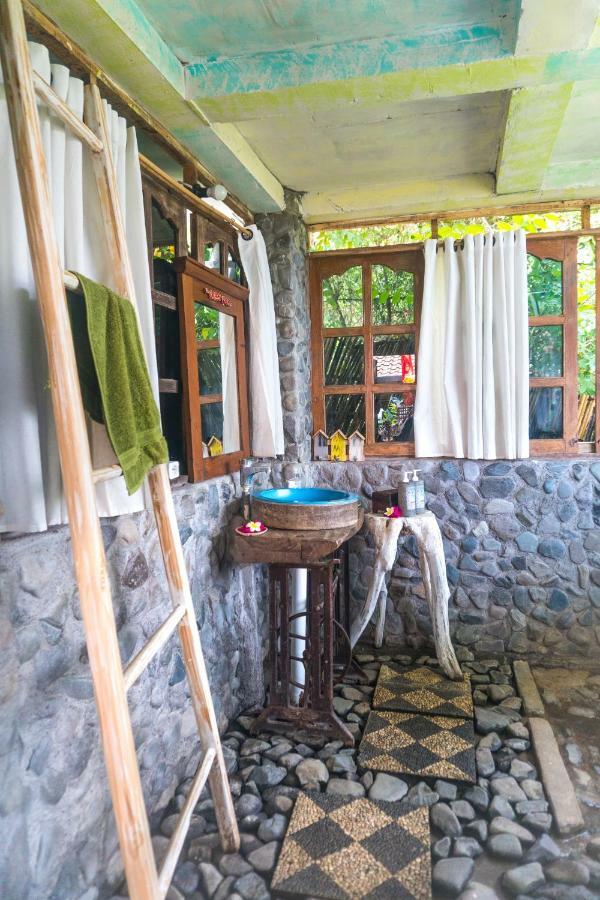 Hotel Dream Hill à Lovina Beach Extérieur photo